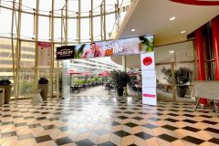 plus-city-eingang-digital-signage